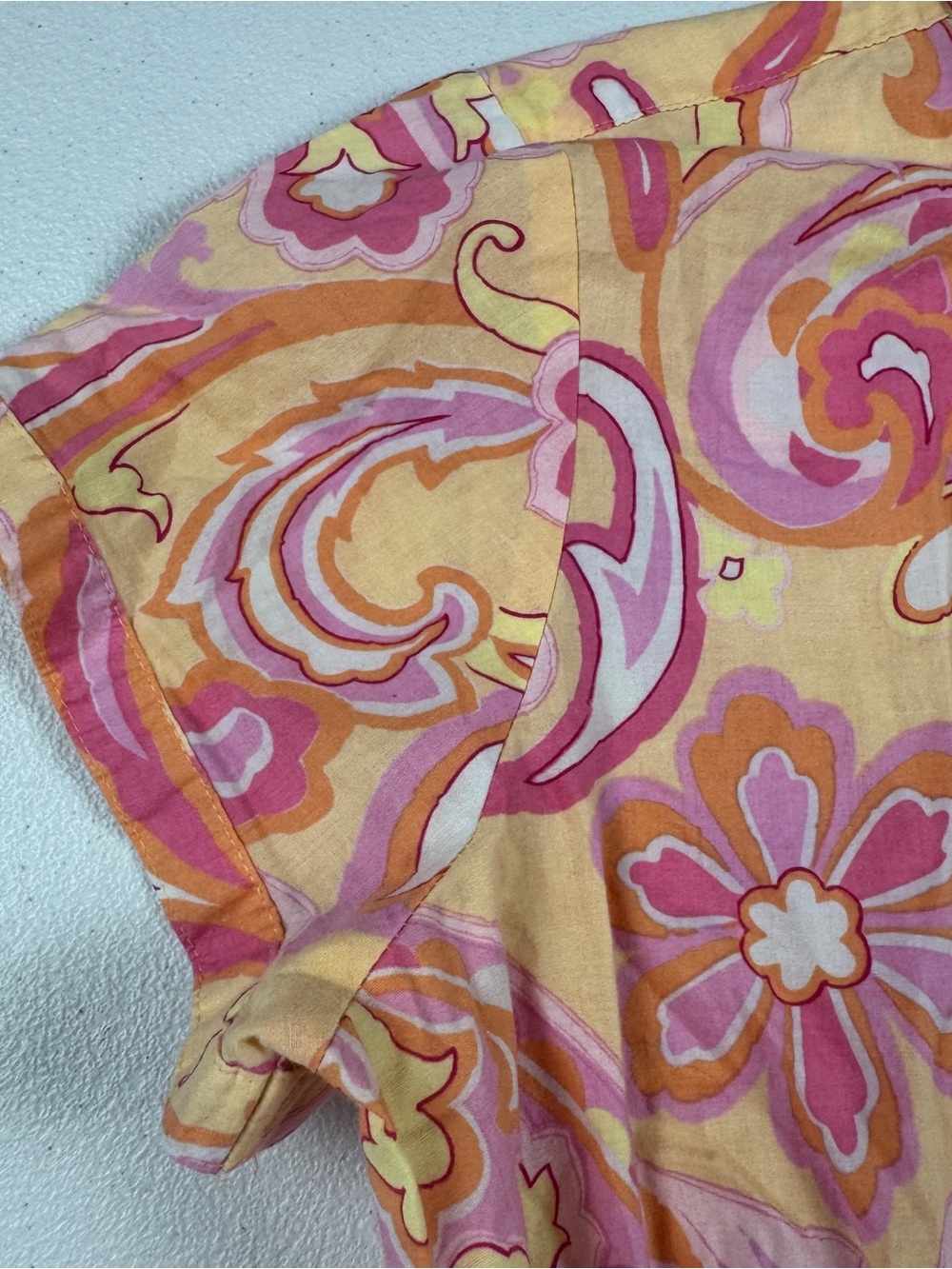 Izod Button Down Shirt Womens M Medium Short Sleeve V Neck Yellow Pink Orange‎ - Picture 3 of 8